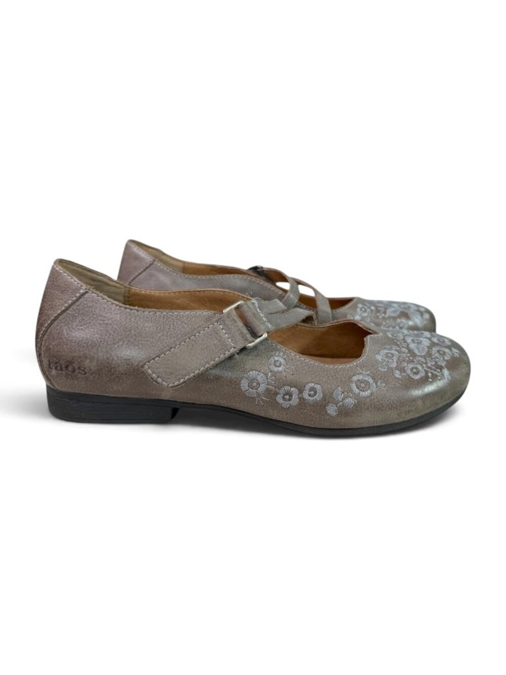 Taos Footwear Taupe Leather Embroidered WISH Mary Jane Flats US Size 8.5